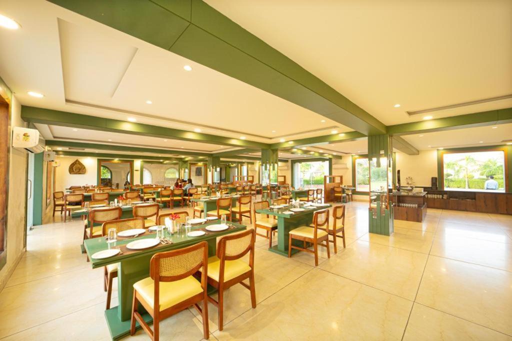 רמנגר 5 Senses Corbett Richness Luxuries Resort ! Destination Wedding & Corporate Events מראה חיצוני תמונה